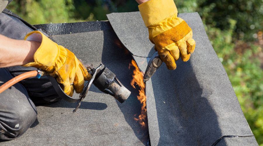 Expert Emergency Roof Repairs services in Howland, ME